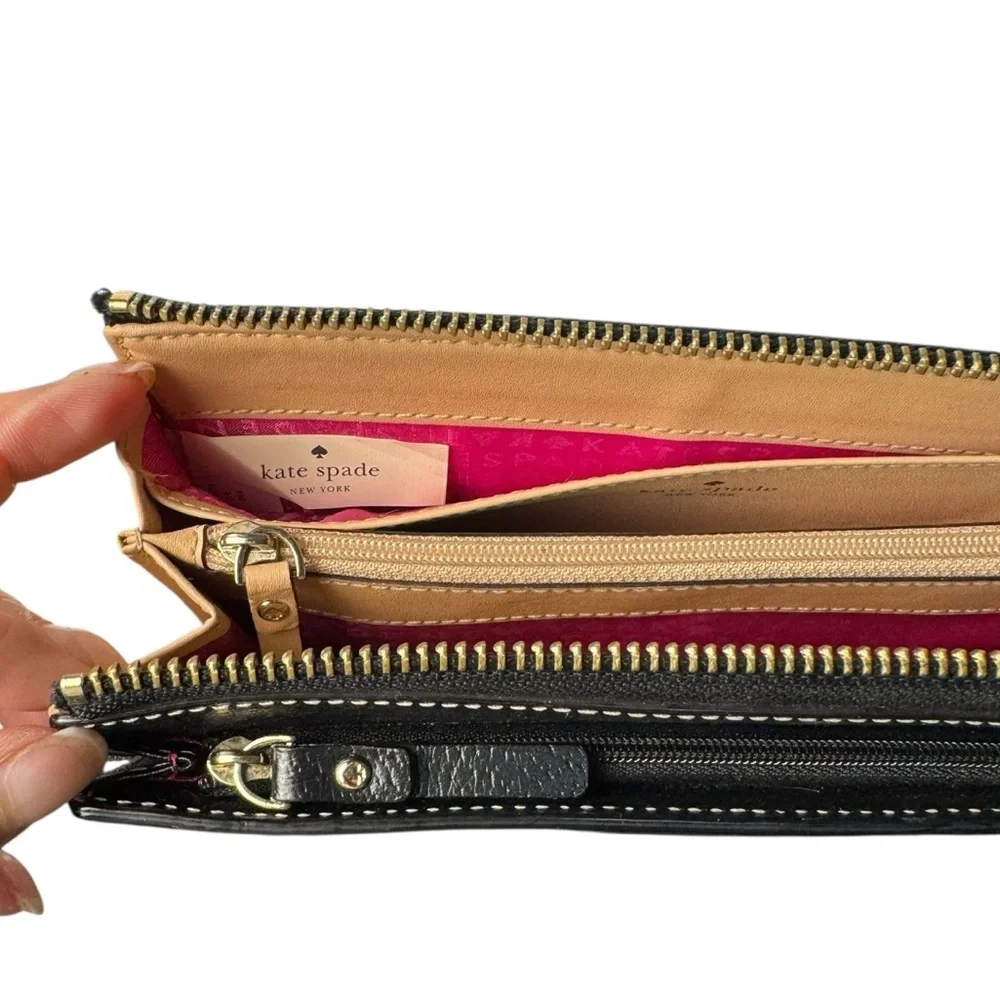 Kate Spade WLRU1779 Wellesley Layton  Black Textured Wristlet Bag Zip Wallet